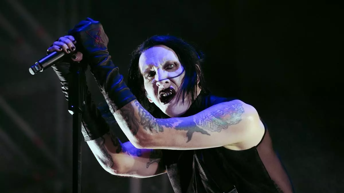 Marilyn Manson en Icónica Santalucía Sevilla Fest: vodevil metalero cortito y con sifón