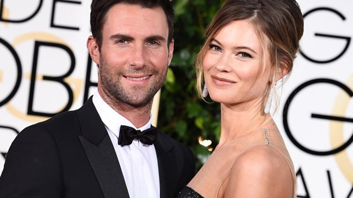 Behati Prinsloo y Adam Levine van a por la parejita