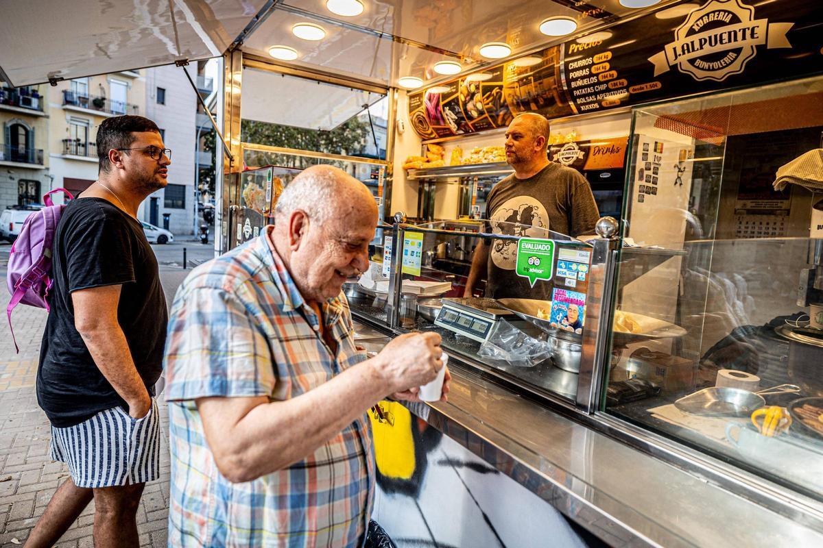 Reabre en Barcelona la churrería más viral de TikTok