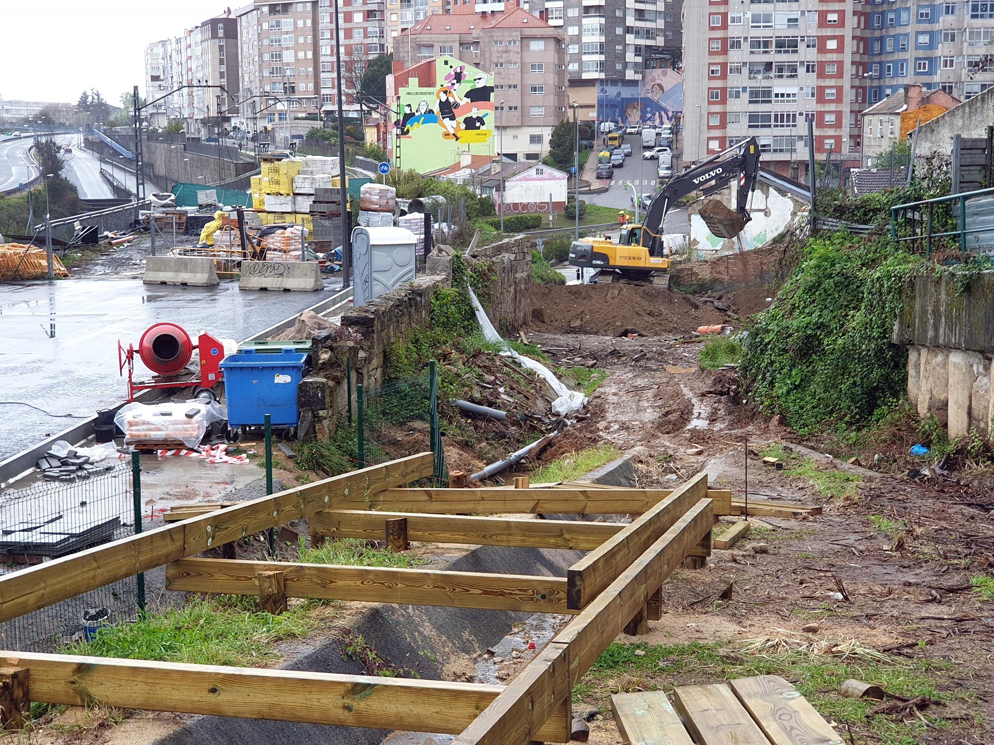 Comienza la construcción de la pasarela que unirá Vialia y la Vía Verde