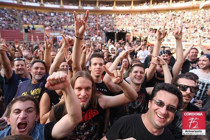 FOTOGALERÍA || Scorpions, con Medina Azahara y Sabaton, en Los Califas