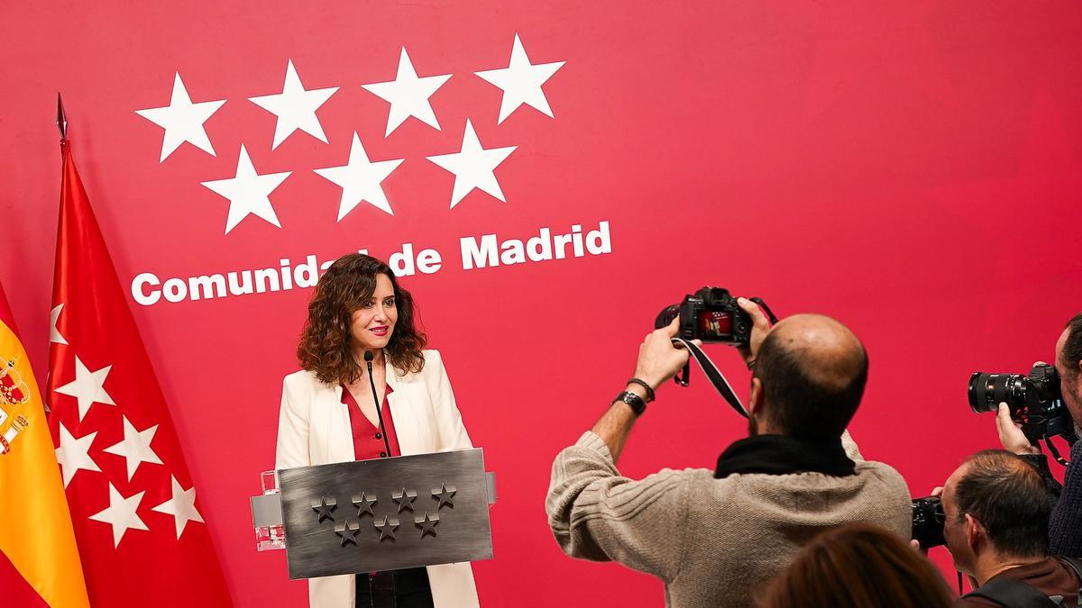 La presidenta de la Comunidad de Madrid, Isabel Díaz Ayuso, comparece en rueda de prensa para hacer balance del año 2023 tras el último Consejo de Gobierno del año