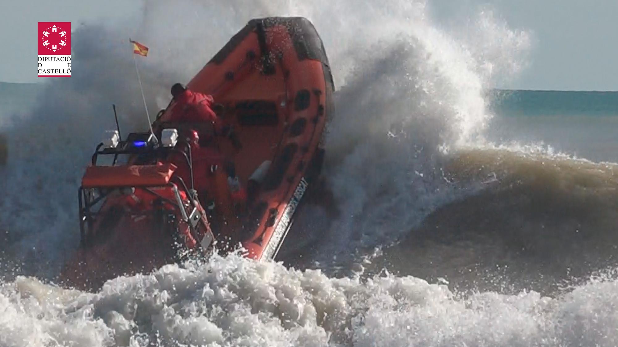 Operativo de rescate marino en Burriana