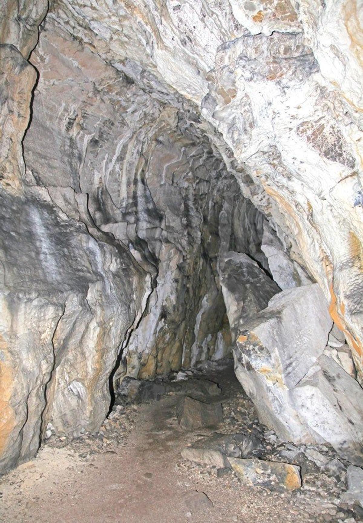 cueva Stanisovska