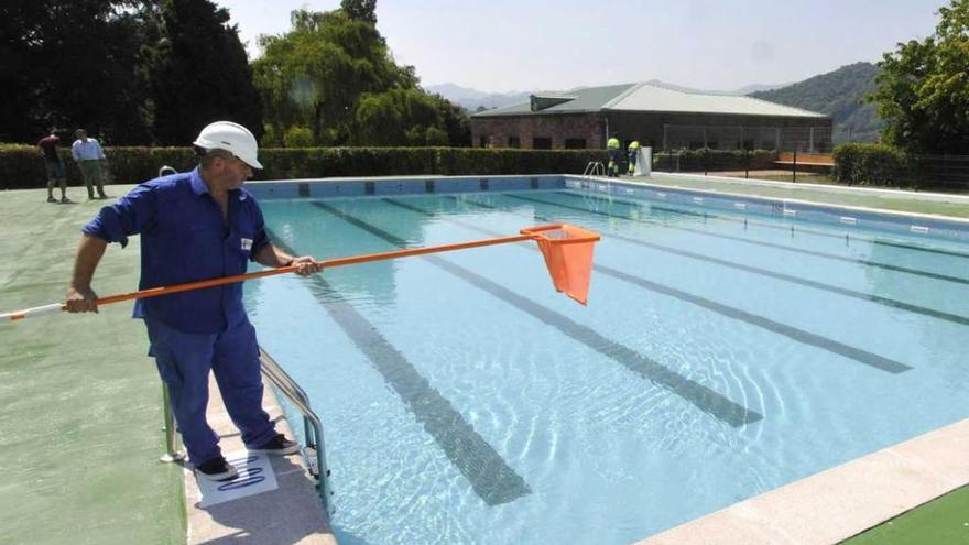 Las piscinas de Riaño reabren hoy, con abonos de temporada