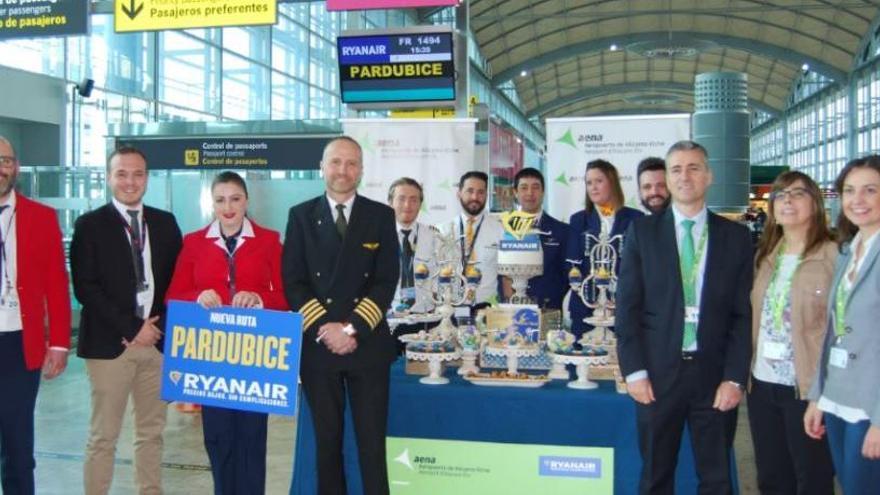 Ryanair inaugura sus vuelos con Chequia