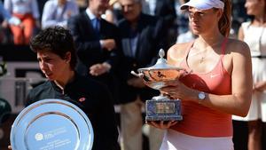 Maria Xaràpova després de guanyar Carla Suárez a la final en el torneig Fòrum Itàlic a Roma.