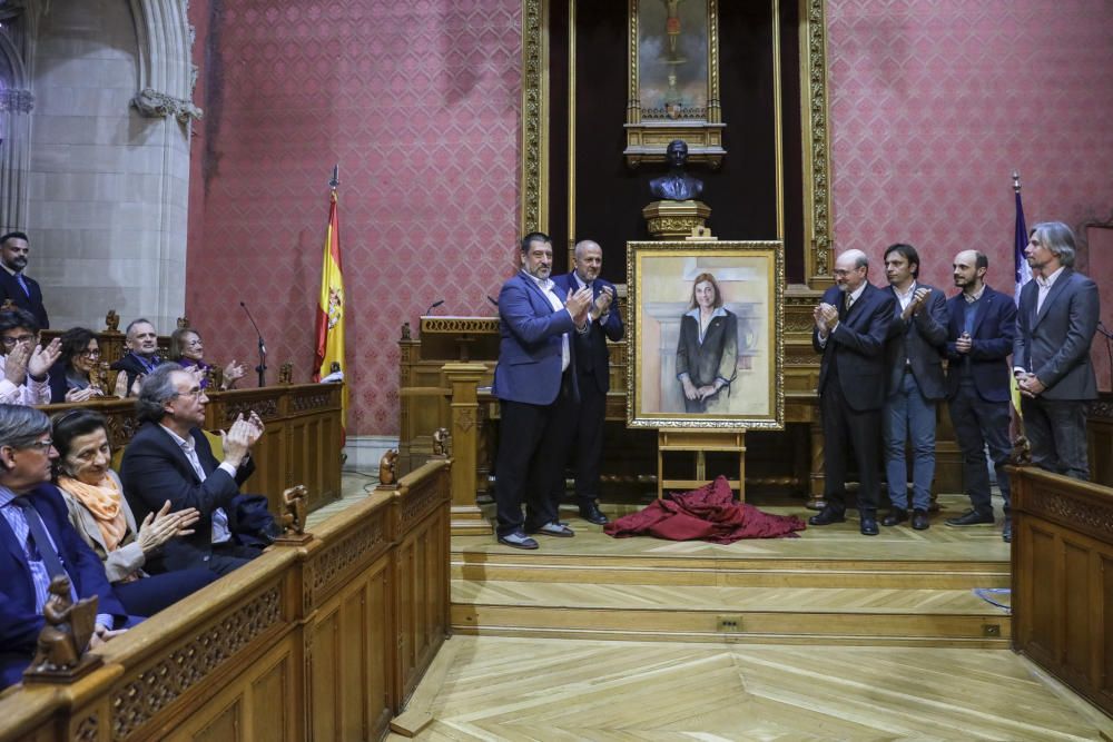 El Consell presenta el retrato de Montserrat Casas