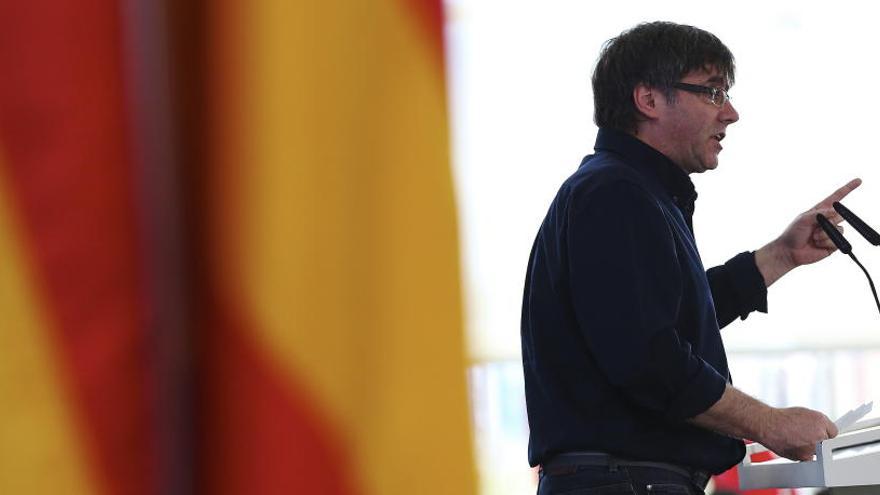 Puigdemont viaja a EEUU para difundir el proceso catalán