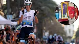 El 'estimulante' regalo que le hicieron a Van Dijk por ganar el Tour de Friesland