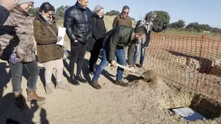 La protectora cacereña edifica un albergue que trabajará contra el abandono