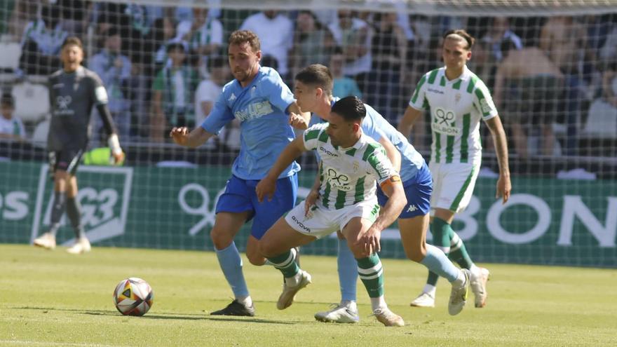 El Córdoba CF acusa la falta de ideas ante el Alcoyano