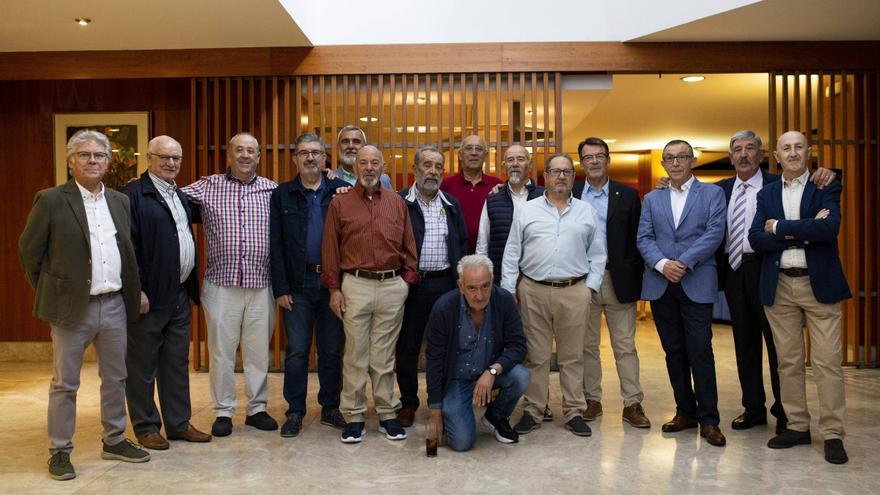 Dieciséis enfermeros se reúnen 50 años después en Cáceres