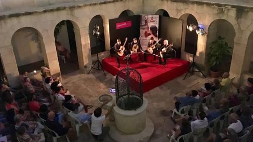 La guitarra cautiva en el Claustro de San José