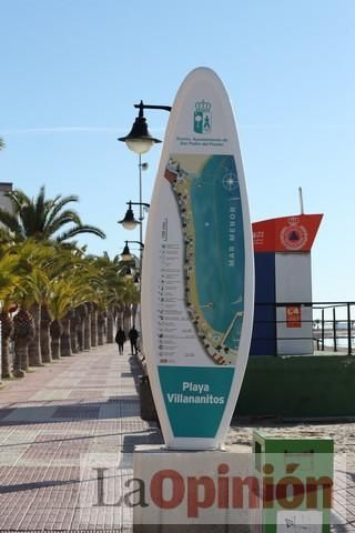 Un 'SOS' gigante para el Mar Menor formado por escolares en Villananitos