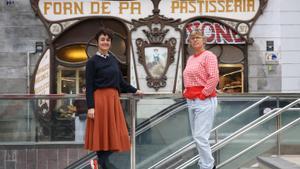 Anna Masides y Clara Mas, guías especializadas en tiendas emblemáticas de la ciudad.