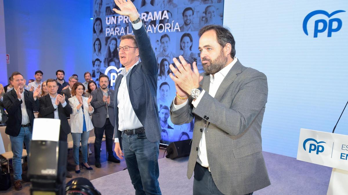 Alberto Núñez Feijóo y Paco Núñez durante un acto del PP de Castilla-La Mancha.