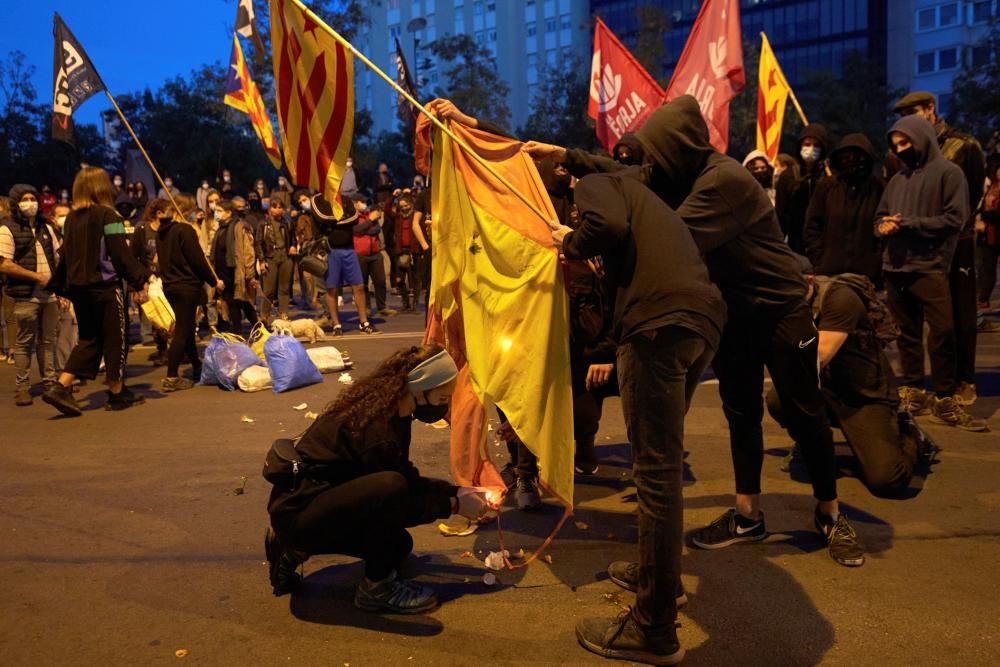 Protestes per la inhabilitació de Torra a les comarques gironines