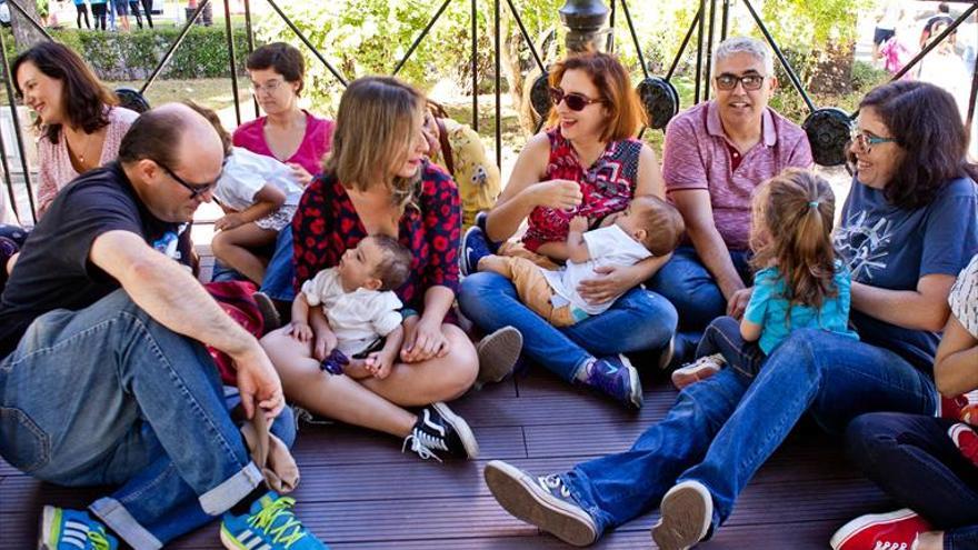 «Cuando doy el pecho a mi hijo se para el tiempo»