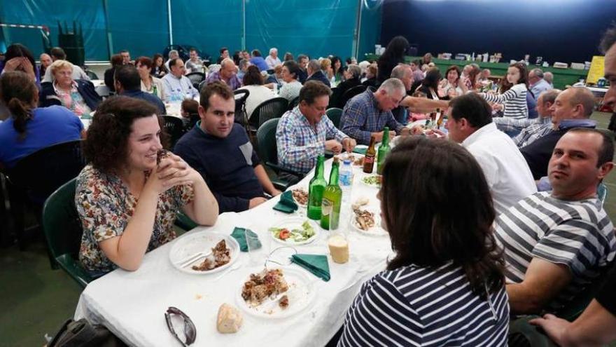 Un momento de la fiesta ayer en Guimarán.