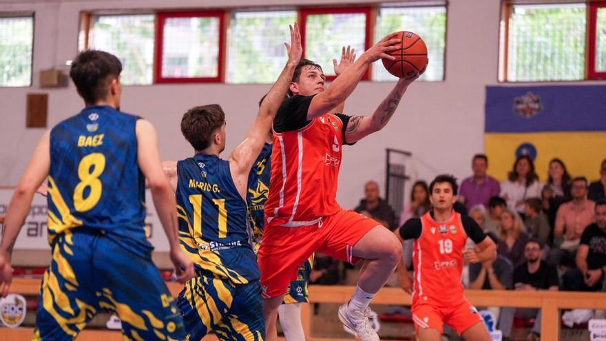 BCBadajoz UEx y Sagrado Cáceres se jugarán el ascenso a Tercera FEB