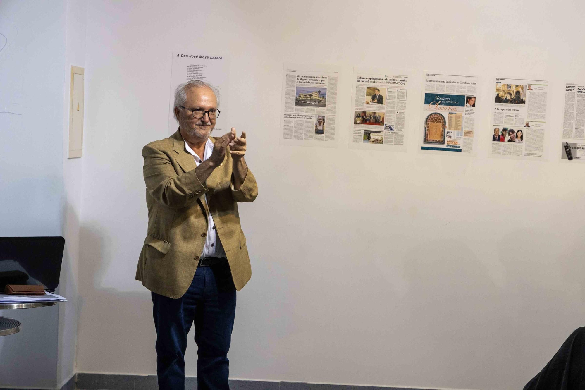 La Fila Navarros de San Blas expone sus 50 años de historia en el Club Información.