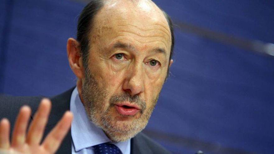 Rubalcaba reúne a la dirección del PSOE para analizar las derrotas electorales