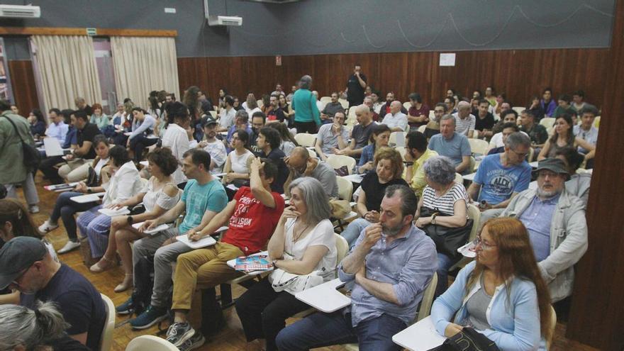 Los profesores que lograron plaza en Galicia sacaron un 6,67 de media en la oposición