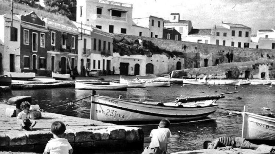 Perspectiva de Sant Lluis, Menorca, nos anos 30 do século pasado.
