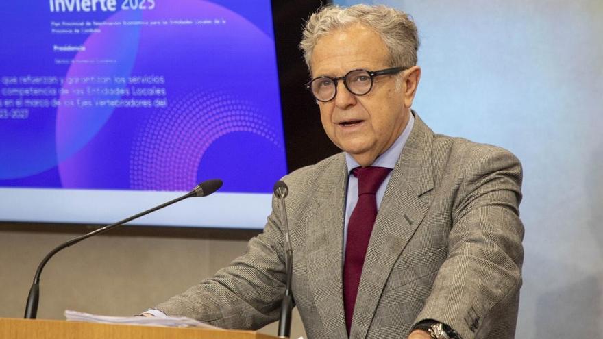 El presidente de la Diputación, Salvador Fuentes, en una reciente comparecencia.