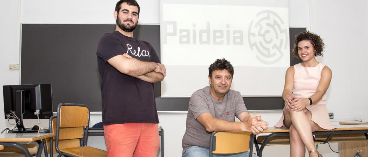 Los creadores de «Paideia», juego online para aprender y debatir sobre cultura y civilización.