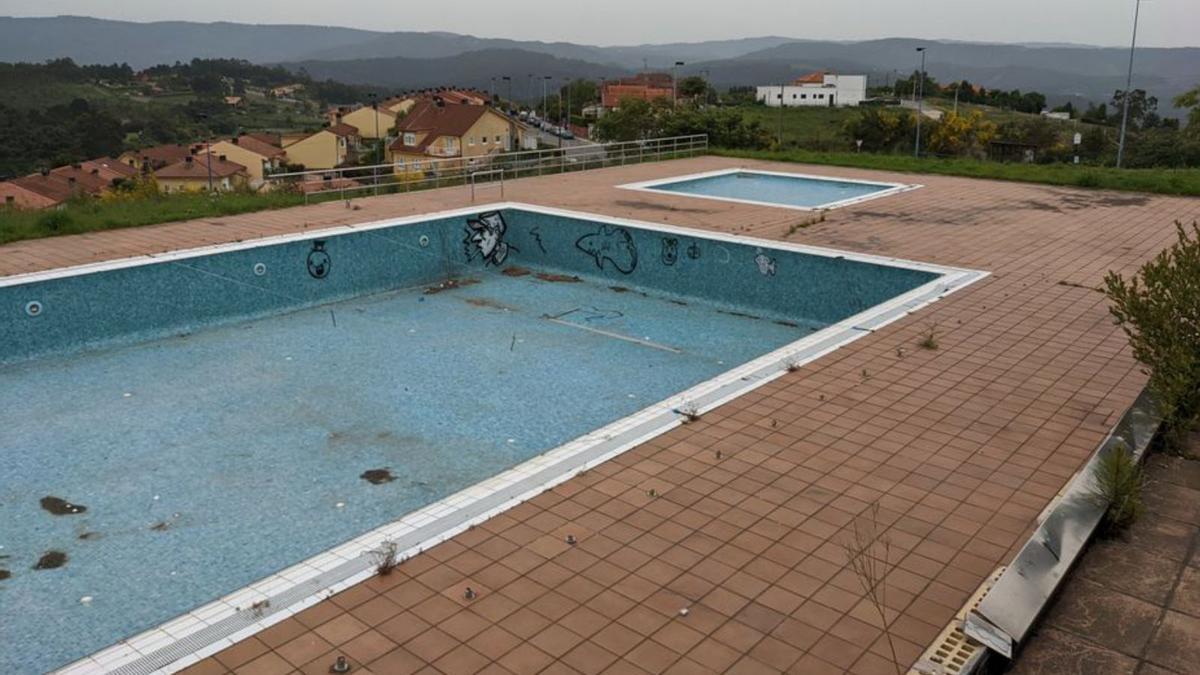 Piscinas en el complejo deportivo de Montegolf.