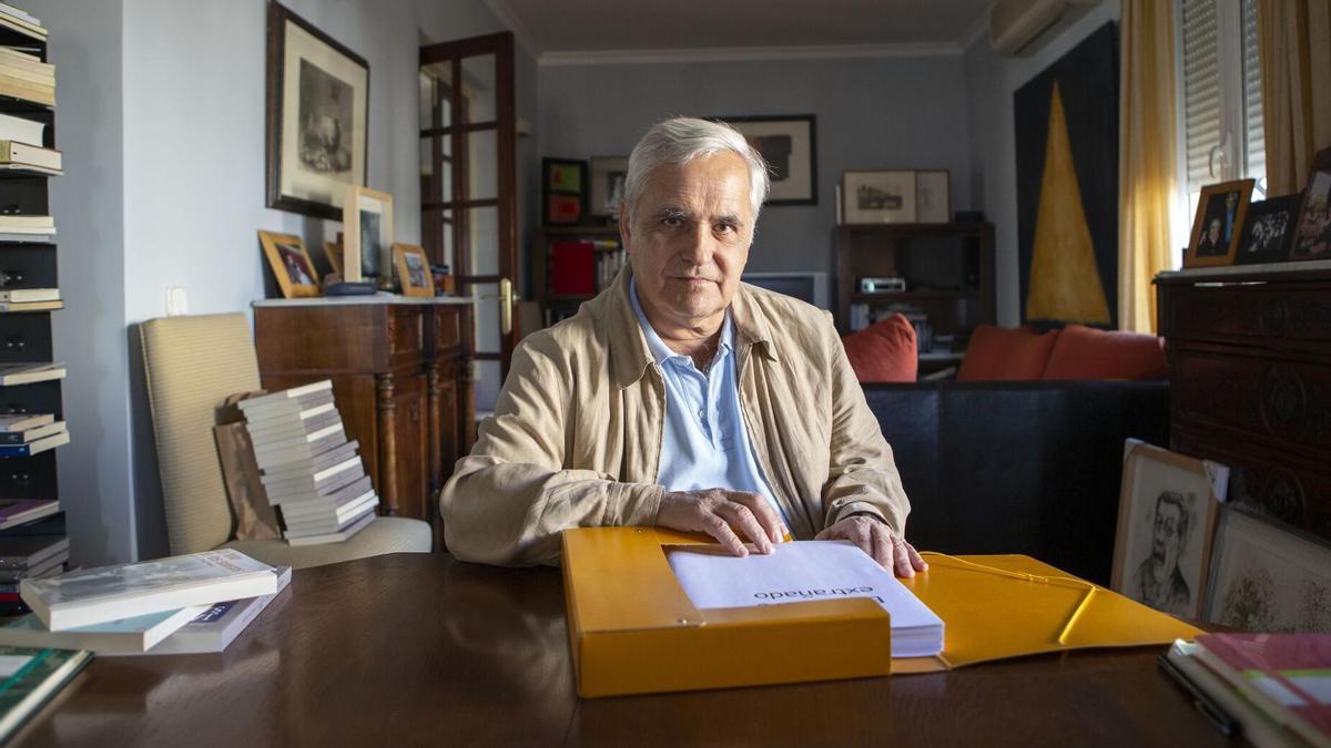El periodista y clásico entrevistador Juan Cruz Ruiz, en A Coruña: "Javier Marías era el mejor hablador y el que mejor explicaba lo que le había pasado"