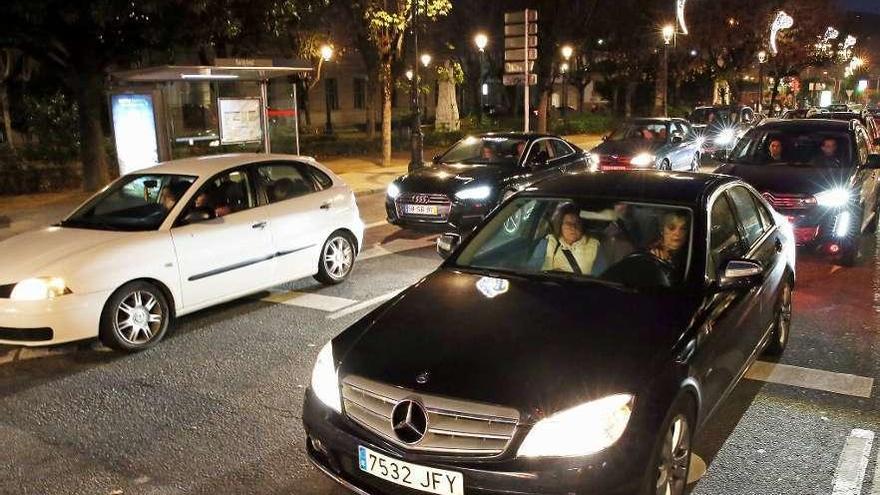Vigo es la ciudad peninsular con más coches por habitante de España