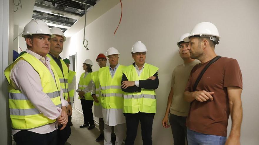 El hospital de día médico del Chuvi pospone su apertura por la reforma de las salas de espera de Oncología