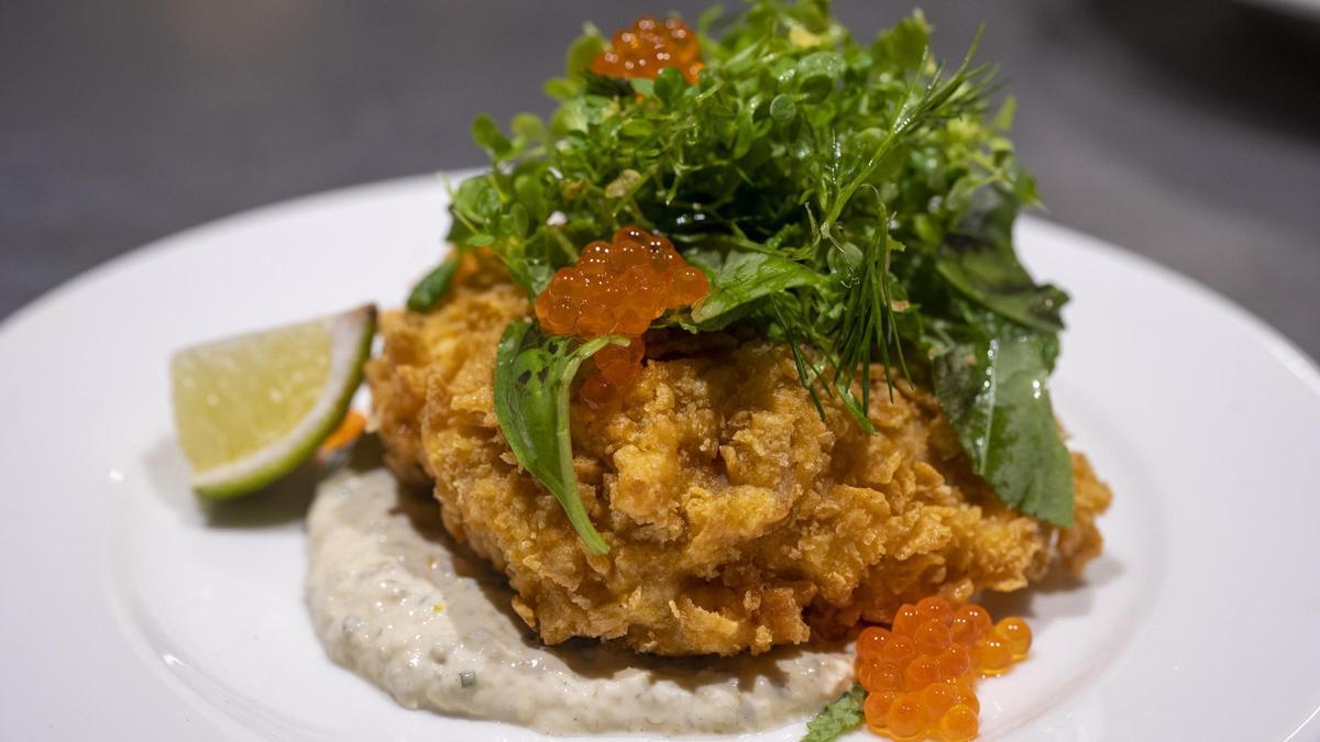 El contramuslo KFC con salsa tártara de Barra Oso.