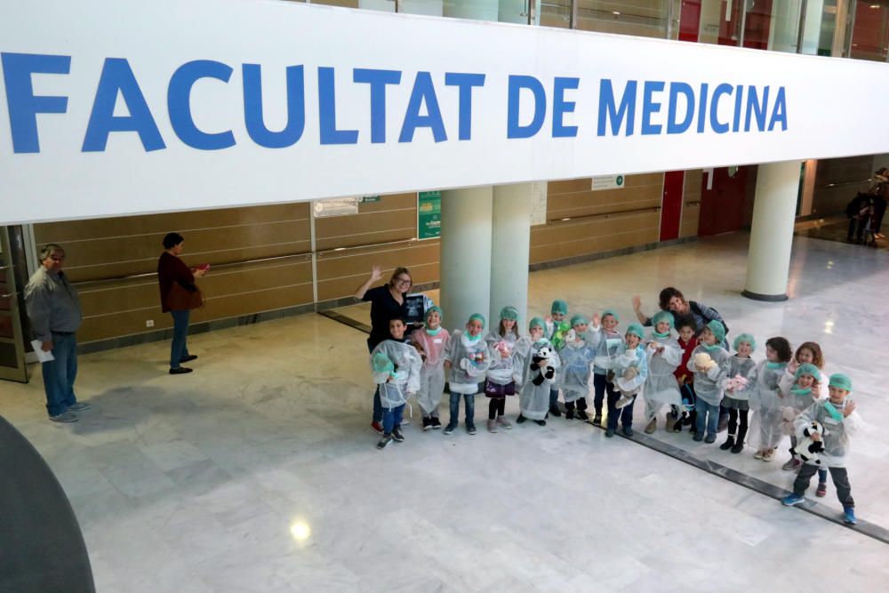 Médicos de cinco años