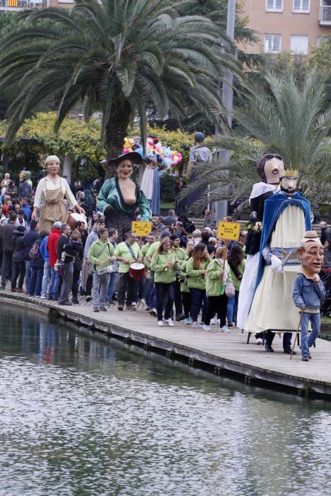 Plantada de gegants i cercavila a Girona