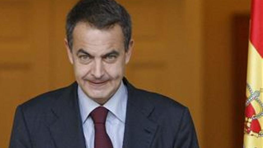 Zapatero preparará con Rajoy, agentes sociales y bancos la cumbre del G-20