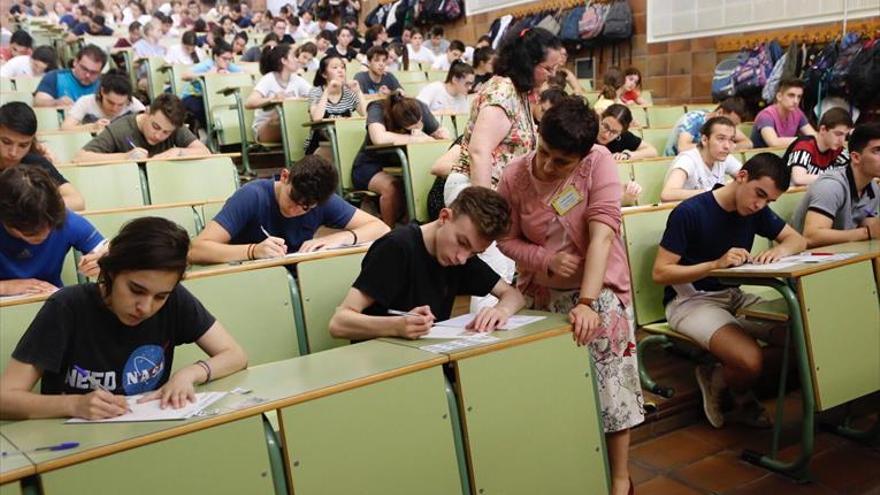 El 70% de los alumnos que supere la Evau hará el grado deseado