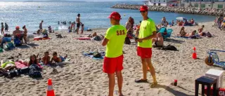 O Preguntoiro se suma a las playas de Vilagarcía con socorristas tras el paréntesis del verano pasado
