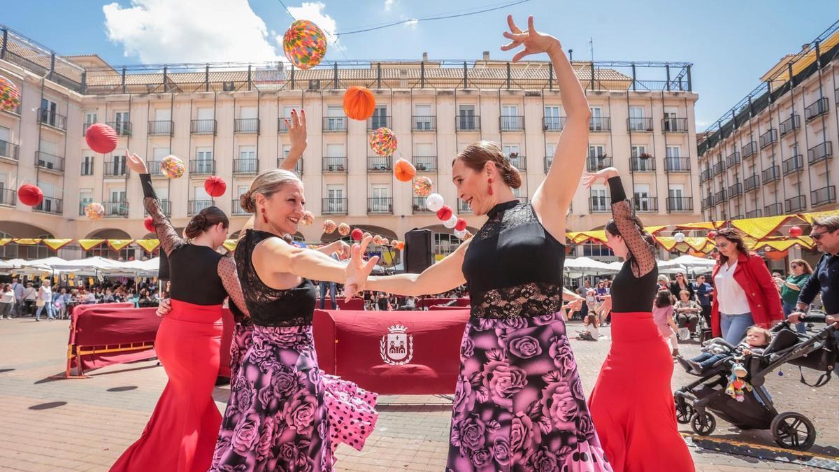 Elda no es Sevilla pero también tiene Feria de Abril