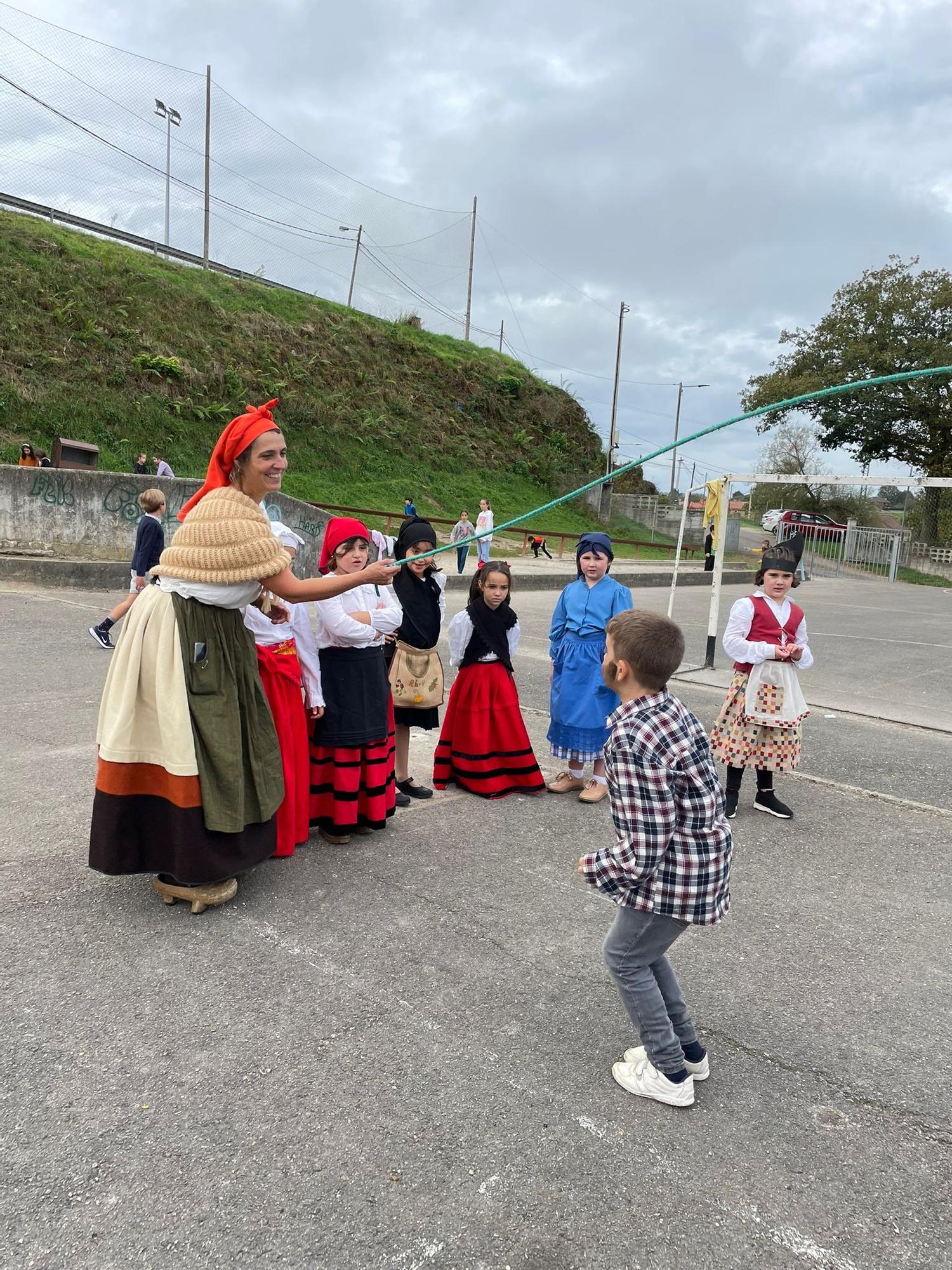 Los alumnos del colegio San Bartolomé de Nava celebran una semana llena de tradiciones
