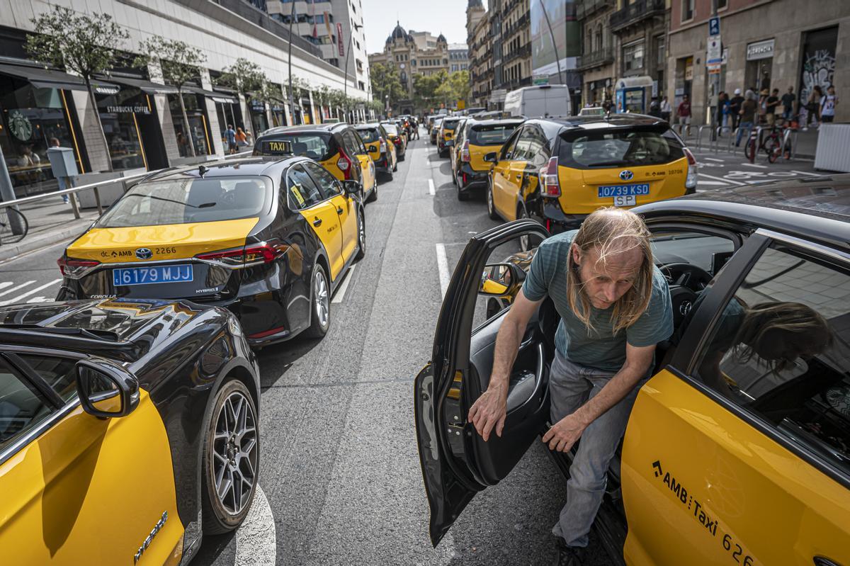 El sector del taxi volvió este martes a las movilizaciones