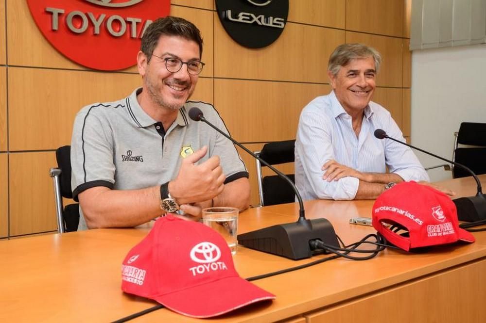 Presentación de Fotis Katsikaris como entrenador del Granca