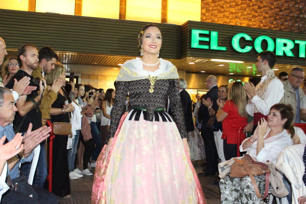 Estreno de las falleras mayores y cortes 2020 en Una Festa per a Tots