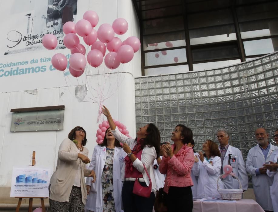 Meixoeiro lanza globos para solidarizarse en la lucha contra el cáncer // A.Villar