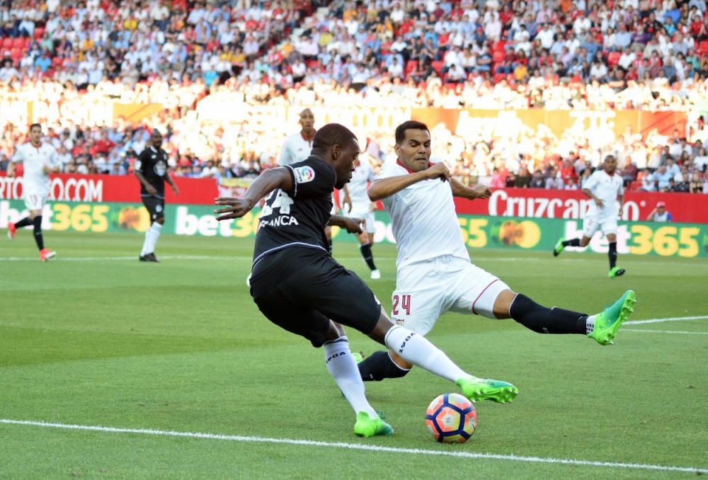 El Dépor cae ante el Sevilla en el Sánchez Pizjuán