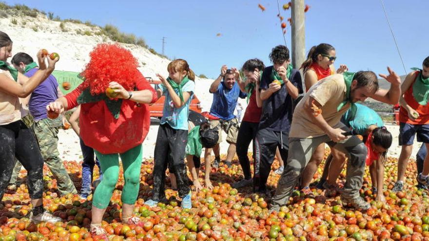 Un grupo de participantes ayer en la Gazpachina.