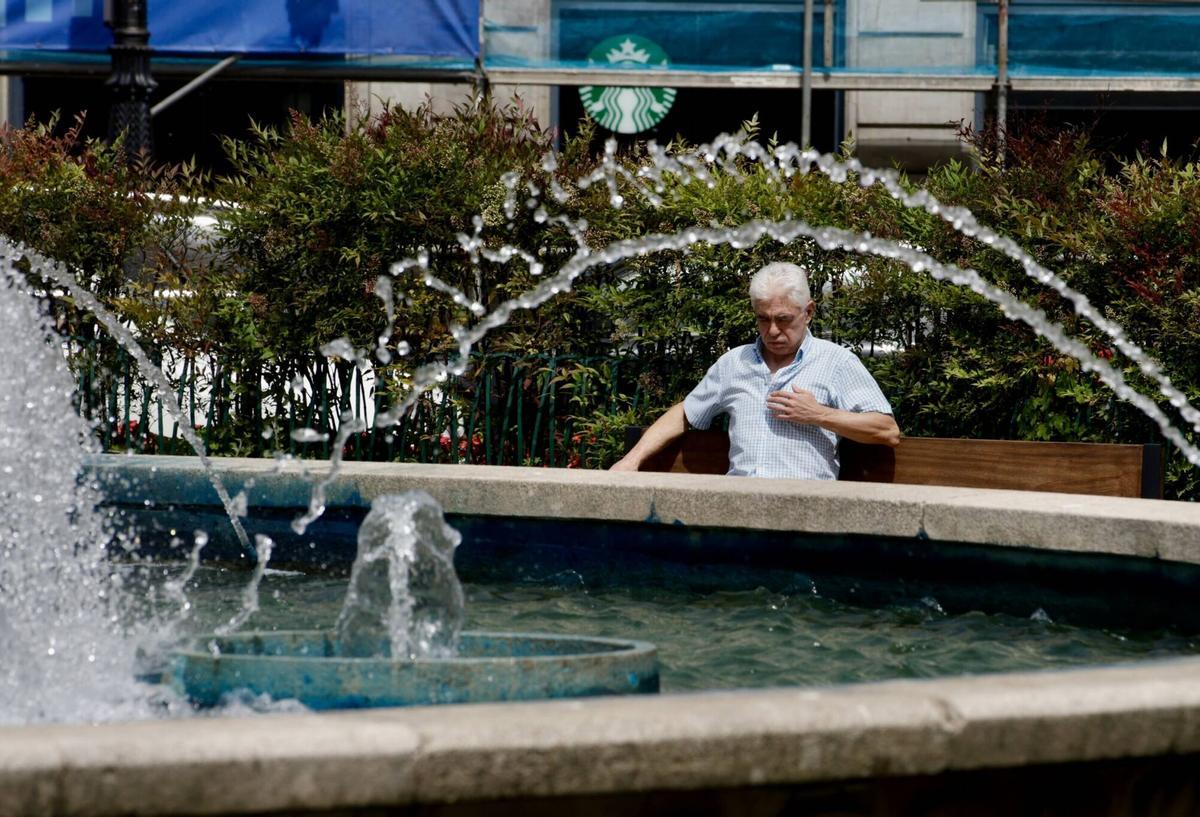 EN IMÁGENES: Asturias bate su récord histórico de calor en un mes de mayo EN IMÁGENES: Asturias bate su récord histórico de calor en un mes de mayo